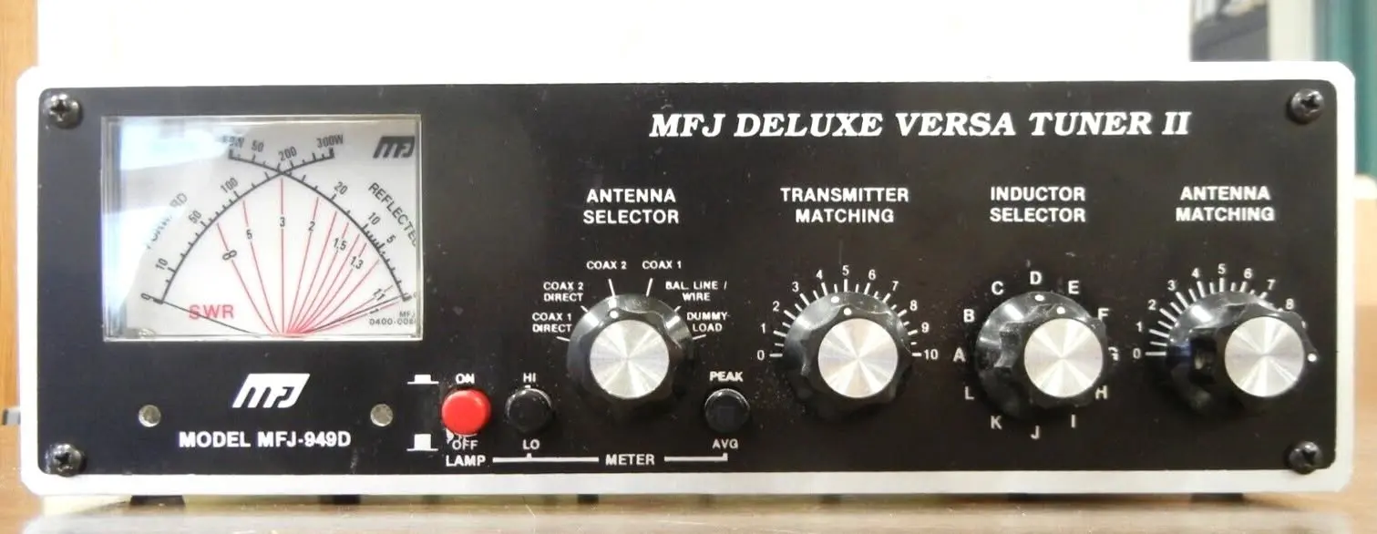 MFJ-949D Deluxe 300W Antenna Tuner